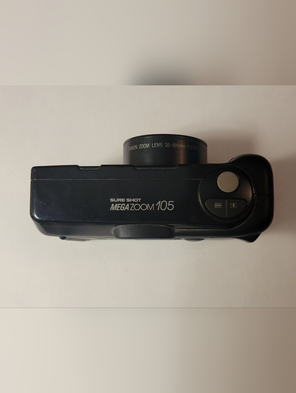 Canon MegaZoom 105 Black Point-and-Shoot Film Camera with Red Accent - Picture 5 of 5